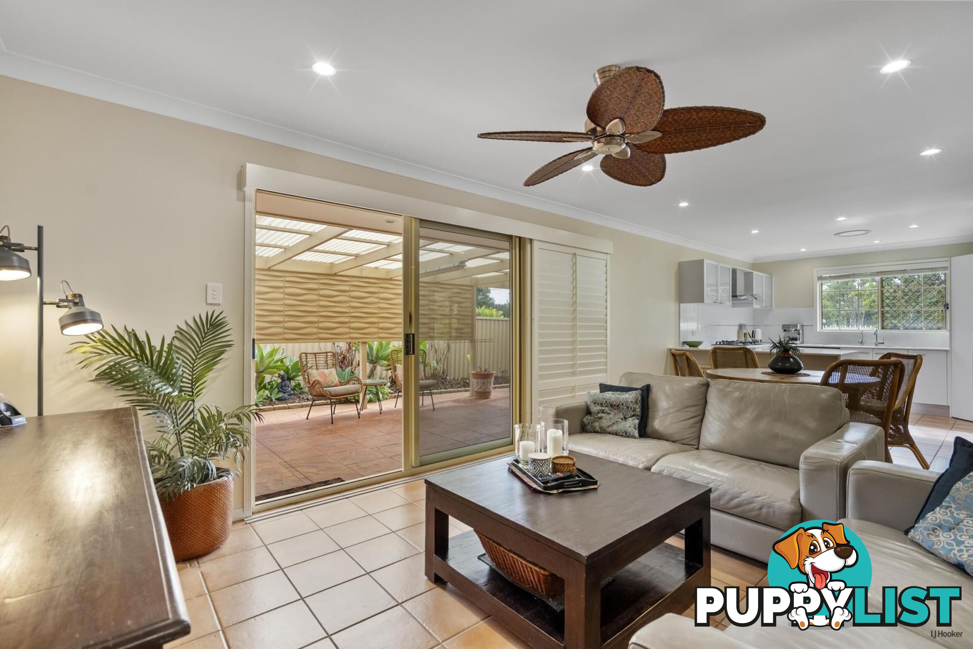 21 Ottelia Drive ELANORA QLD 4221