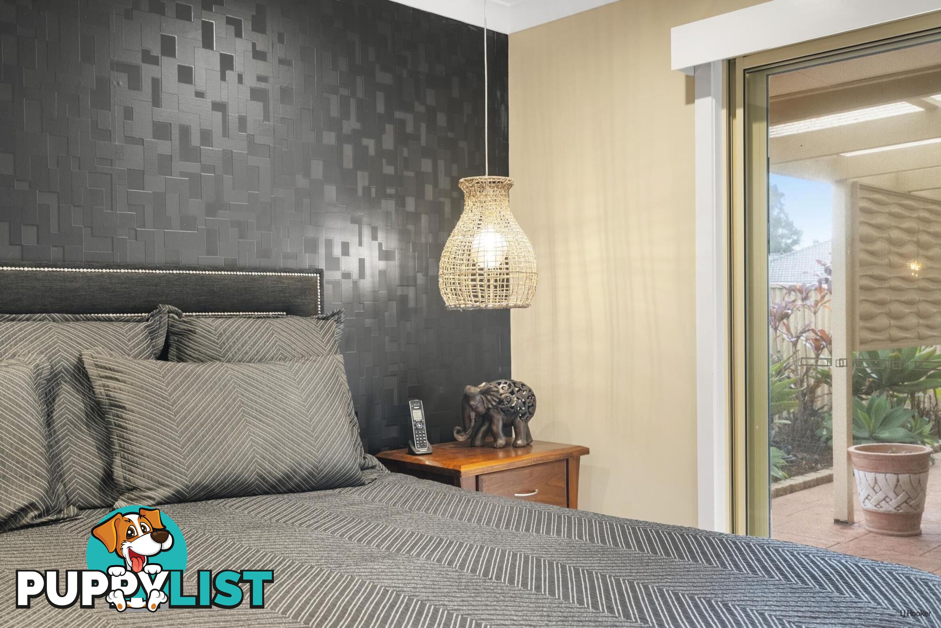 21 Ottelia Drive ELANORA QLD 4221