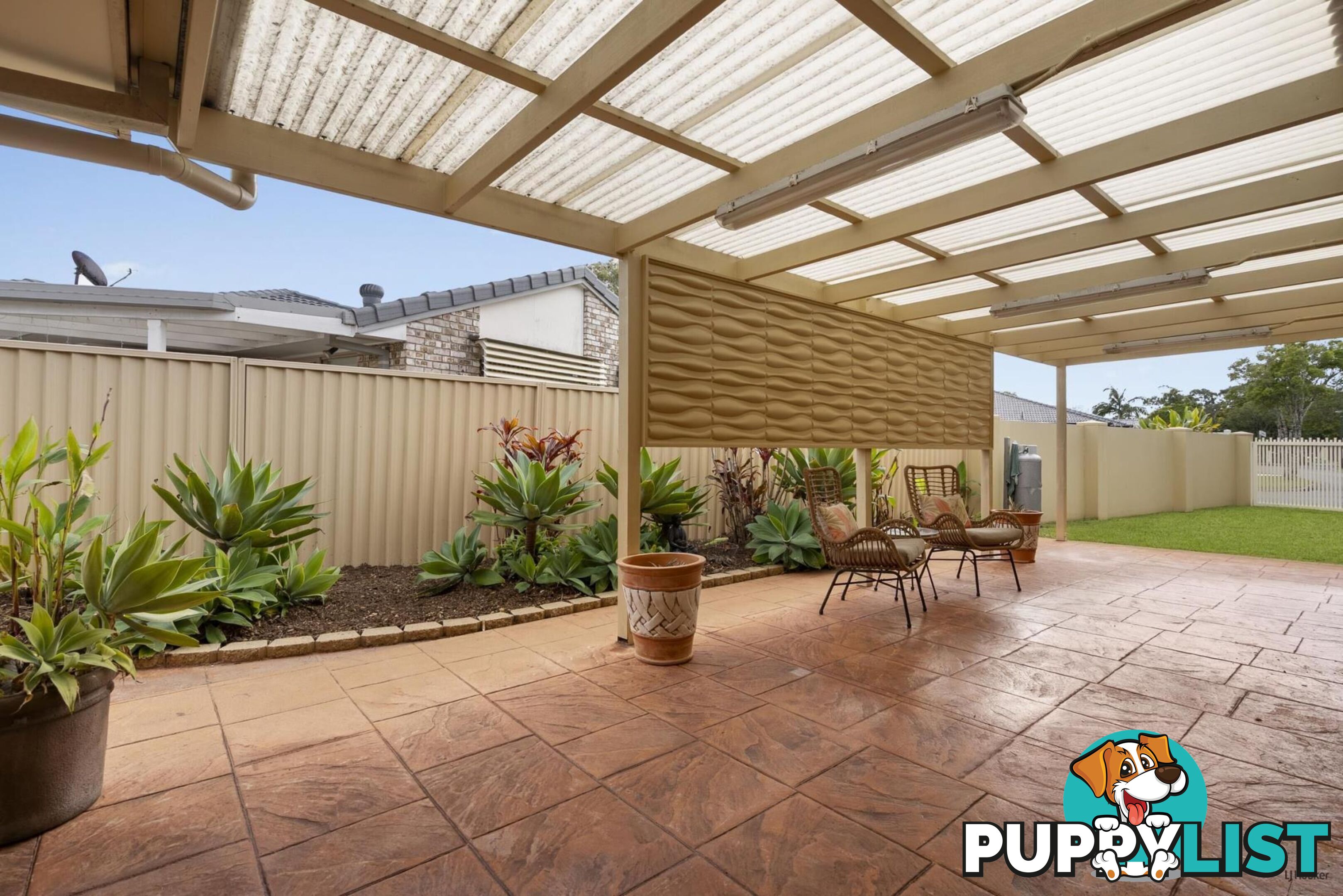 21 Ottelia Drive ELANORA QLD 4221