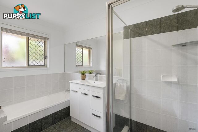 21 Ottelia Drive ELANORA QLD 4221