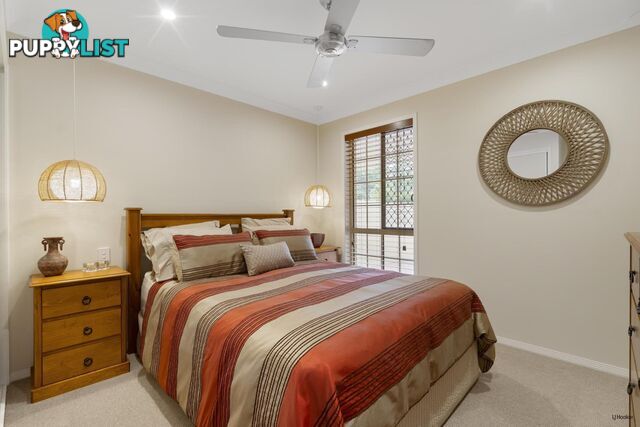21 Ottelia Drive ELANORA QLD 4221