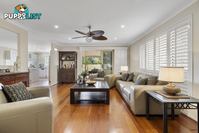 21 Ottelia Drive ELANORA QLD 4221