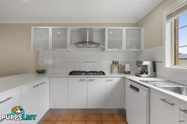 21 Ottelia Drive ELANORA QLD 4221