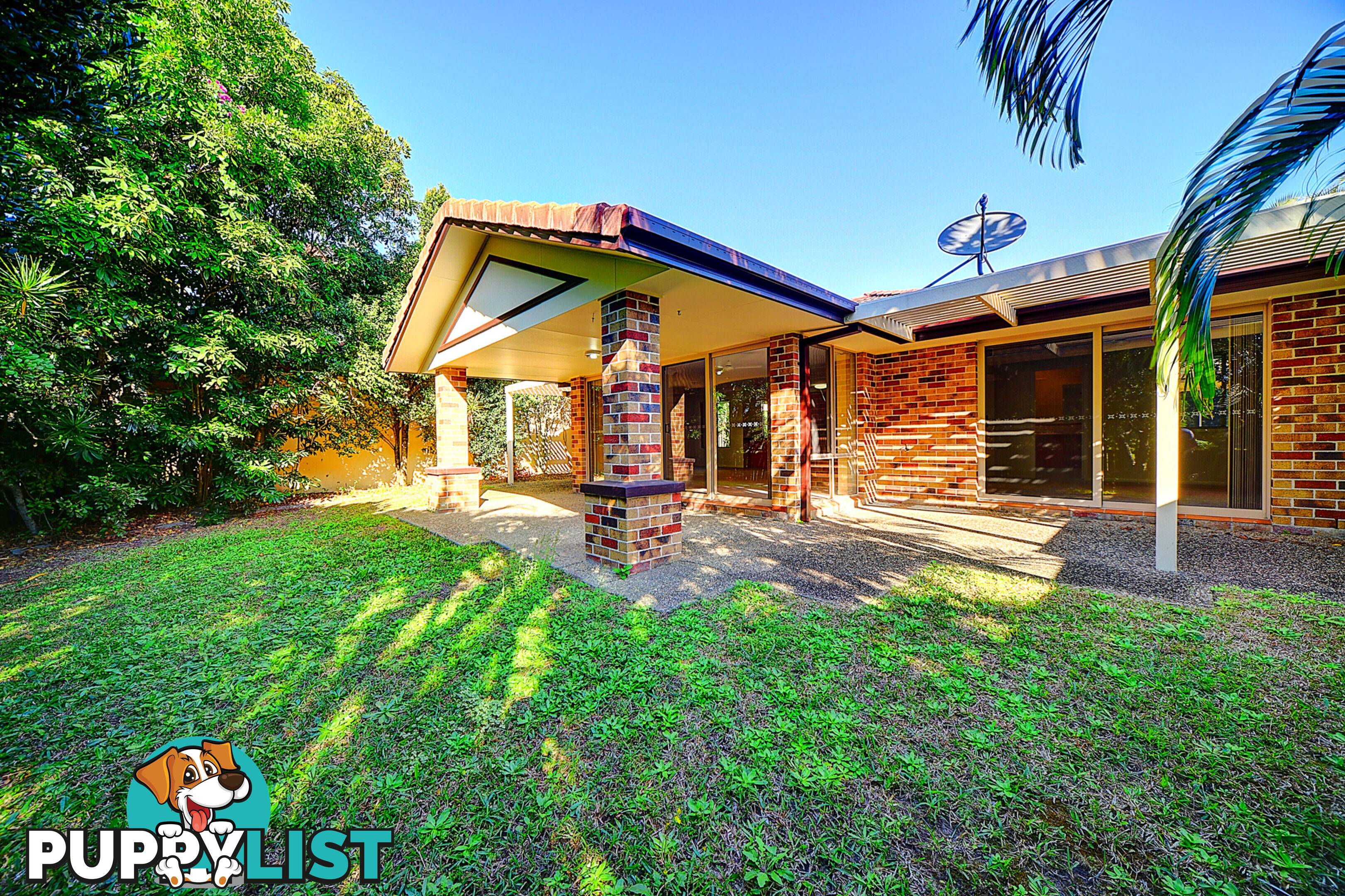 18 Hydrilla Court ELANORA QLD 4221