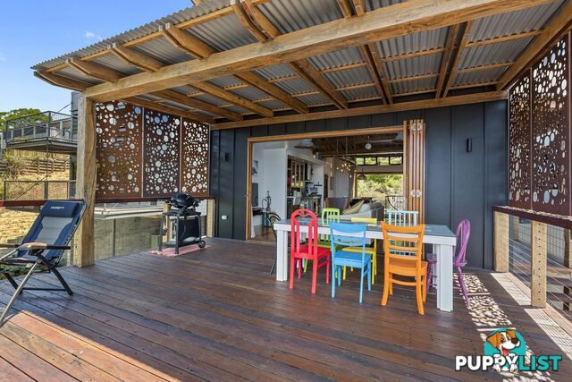 563 Royal Esplanade Manly QLD 4179