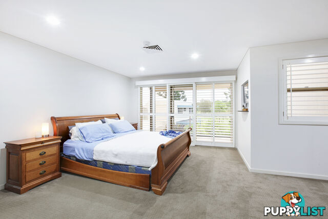 South Shields Royal Pines Resort 10/380 Ross Street Benowa QLD 4217