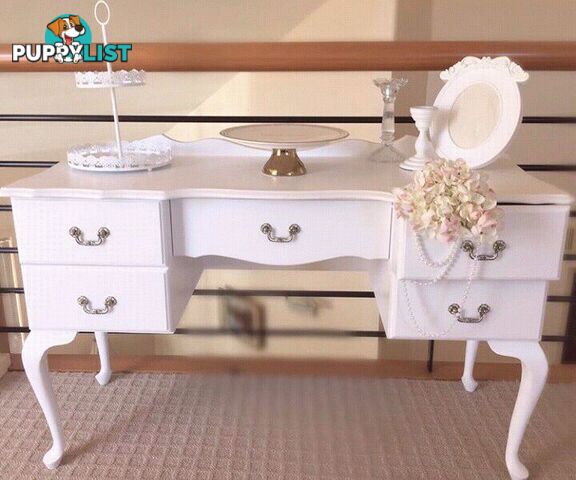 Queen Ann dressing table for hire! Only $70