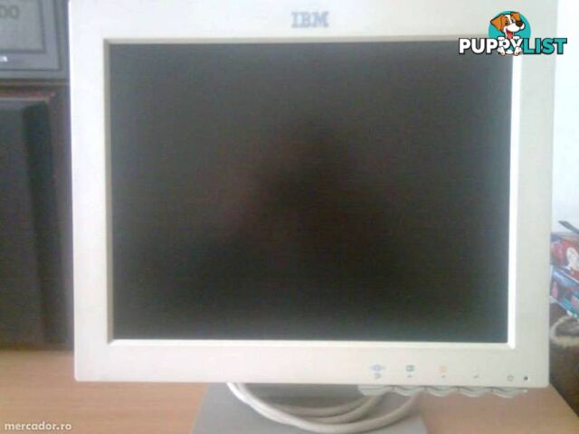 Monitor LCD Model IBM 9512-HWO PERFECT WORKING CONDITION 15 INC