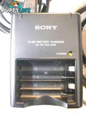 Original SONY Cyber-shot BC-CS2A BC-CS2B CHARGERPICKUP OR POSTAGE