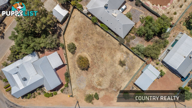 3 Bouverie Road York WA 6302