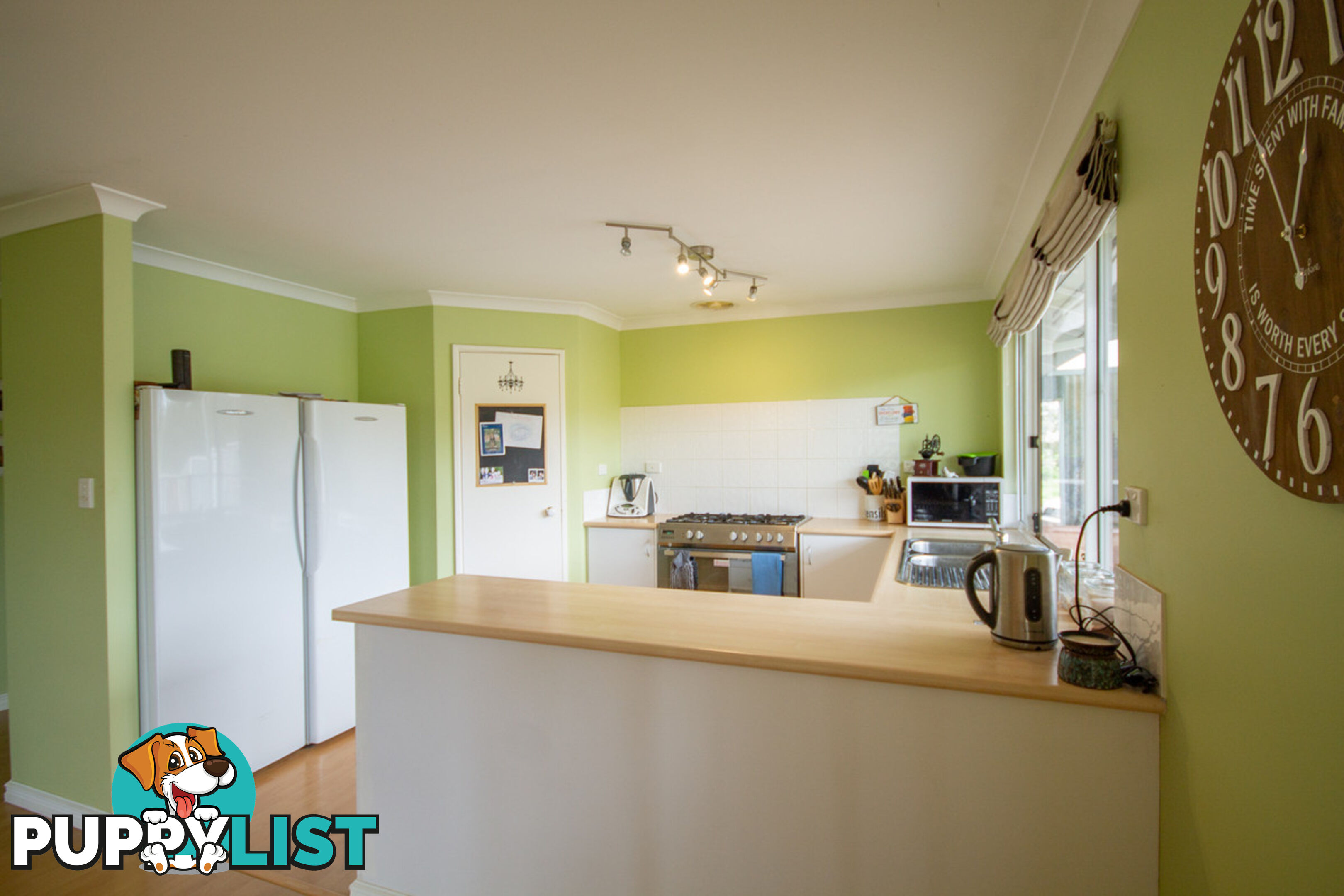 13 Walkey Close Bejoording WA 6566