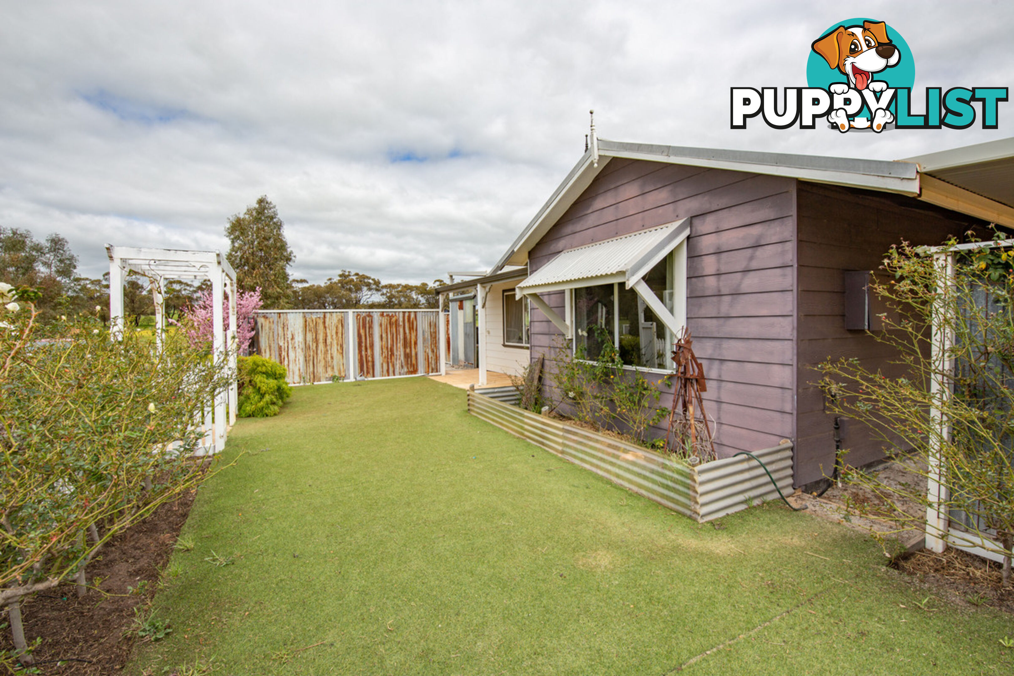 13 Walkey Close Bejoording WA 6566