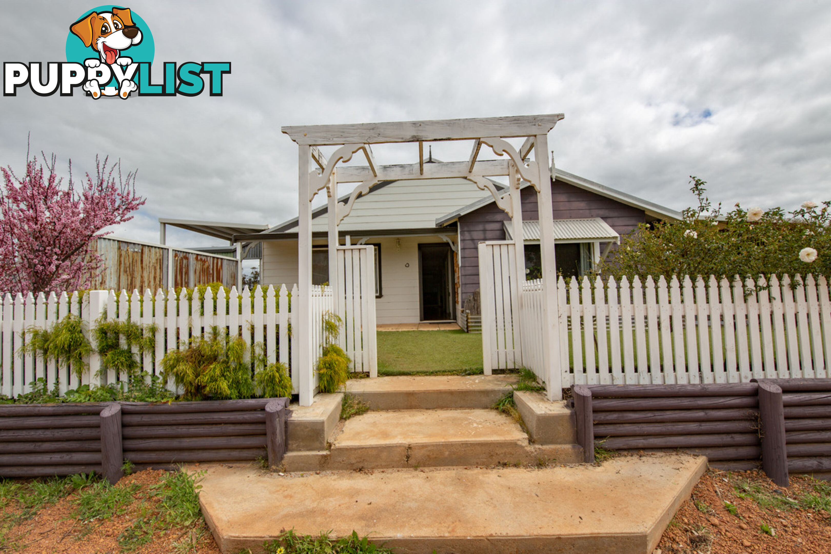 13 Walkey Close Bejoording WA 6566