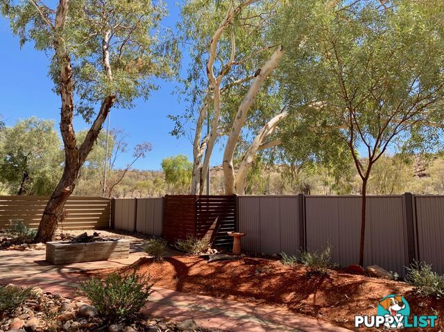 110 Kurrajong Drive East Side NT 0870