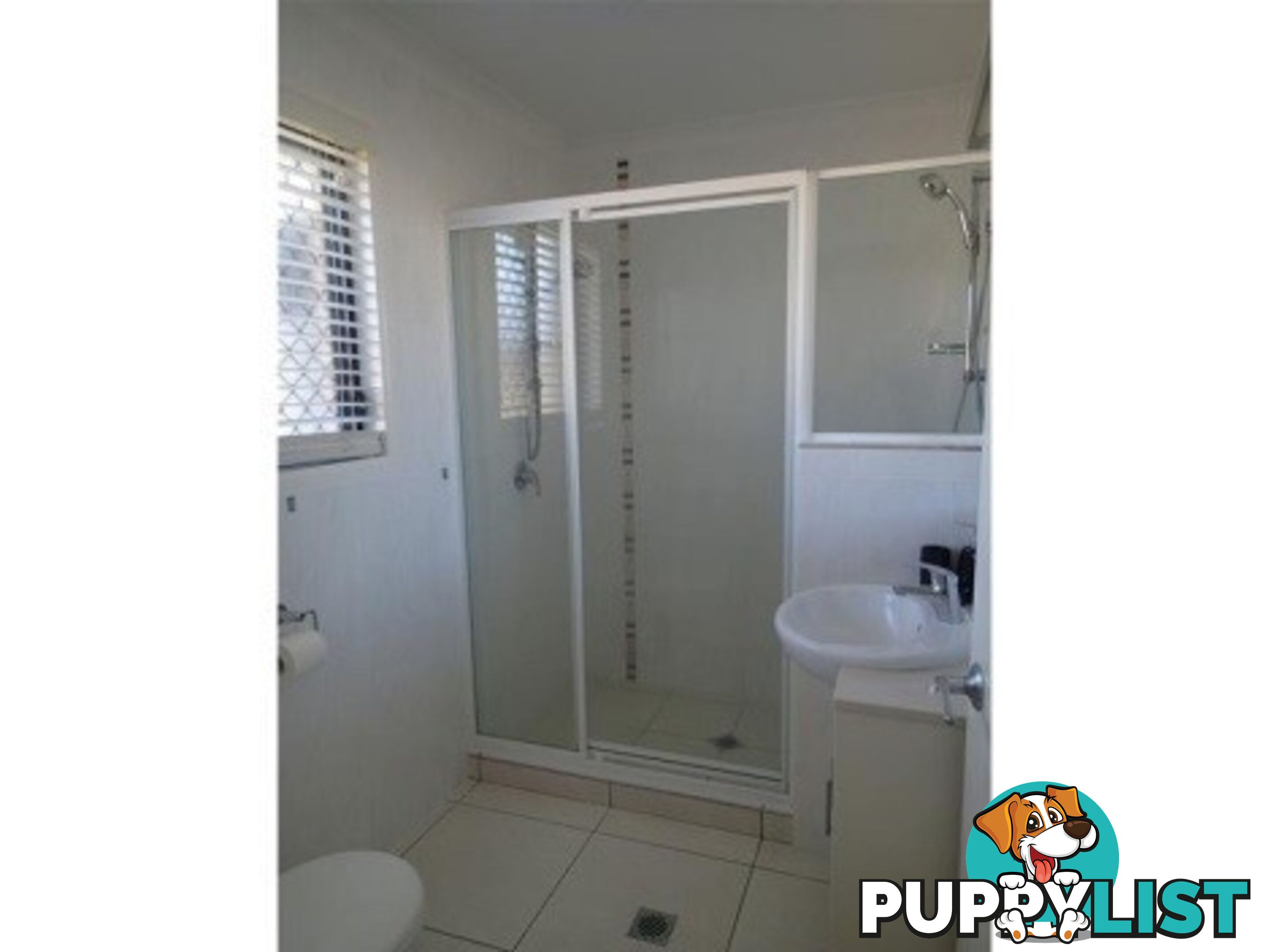 42 Rasmussen Avenue SALONIKA BEACH QLD 4740