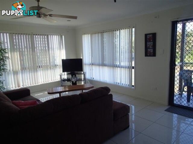 42 Rasmussen Avenue SALONIKA BEACH QLD 4740