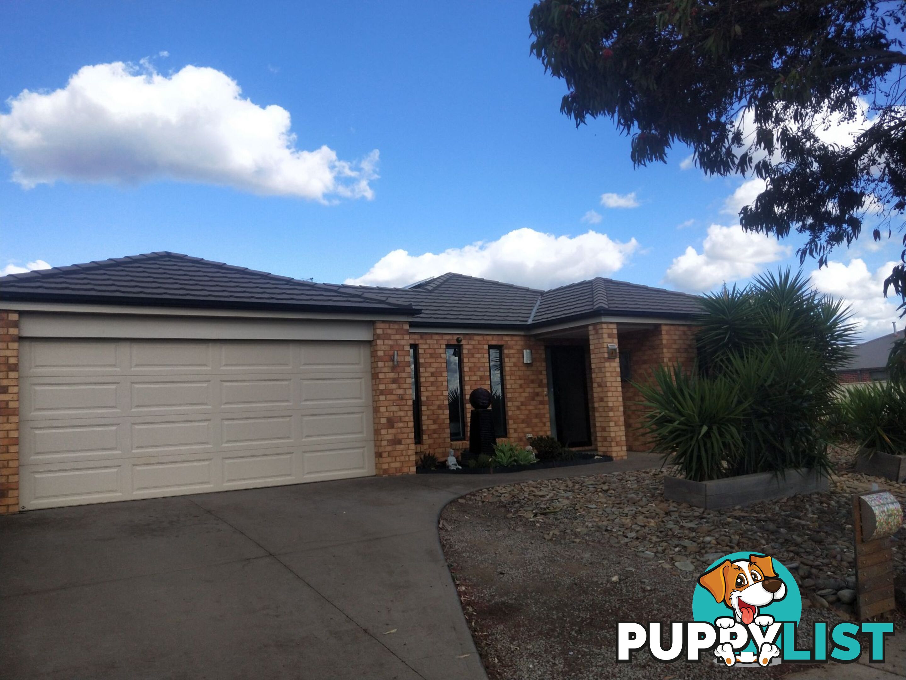 4 Sugar Berry Rise MELTON WEST VIC 3337