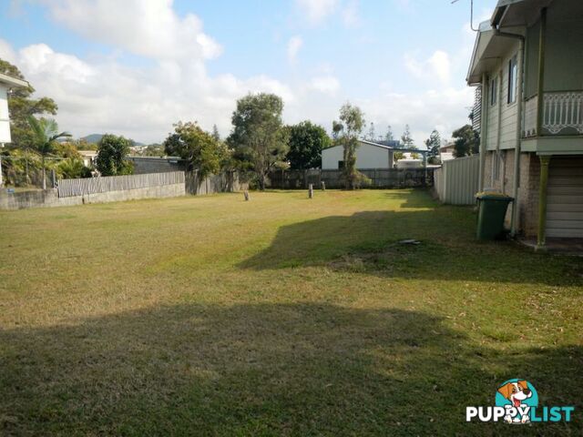 21 Elma Street COOEE BAY QLD 4703