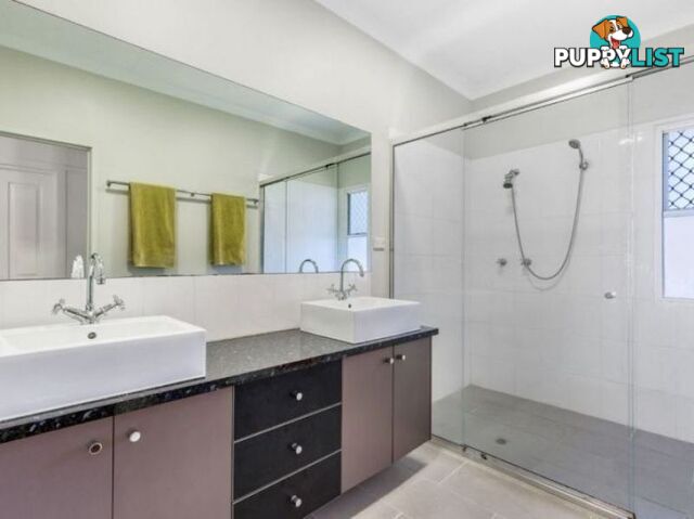 19 Quinn St KAWANA QLD 4701