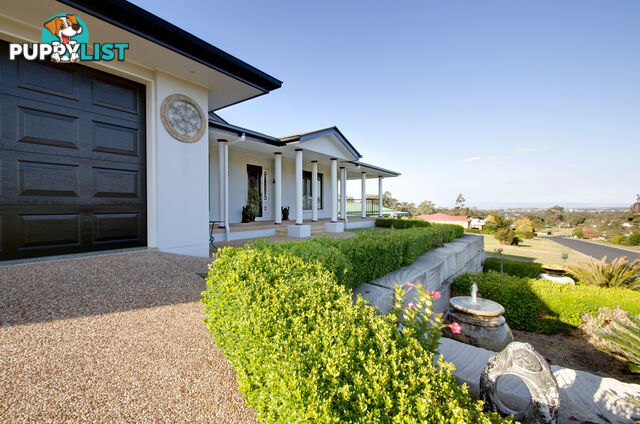 2 Daniel Drive WARWICK QLD 4370