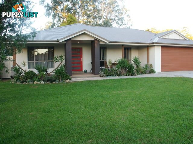 8 Hoskins St NABIAC NSW 2312