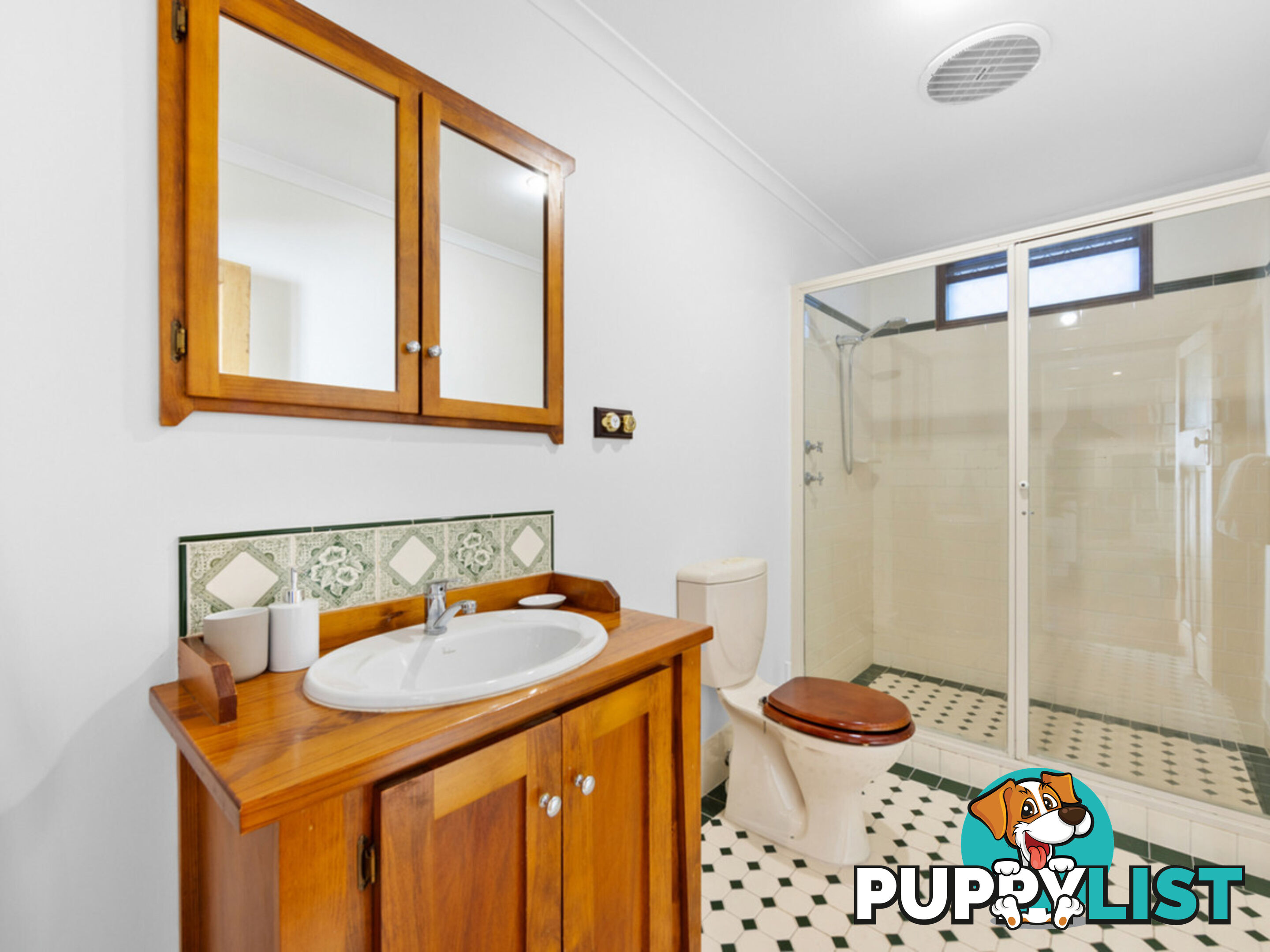 11 Roy Street MOUNT LAWLEY WA 6050