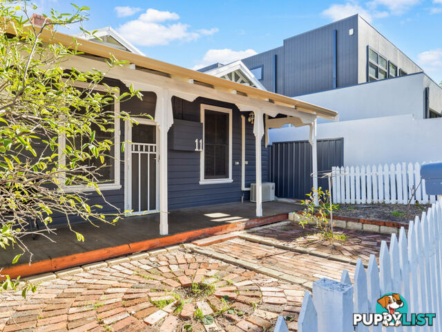 11 Roy Street MOUNT LAWLEY WA 6050