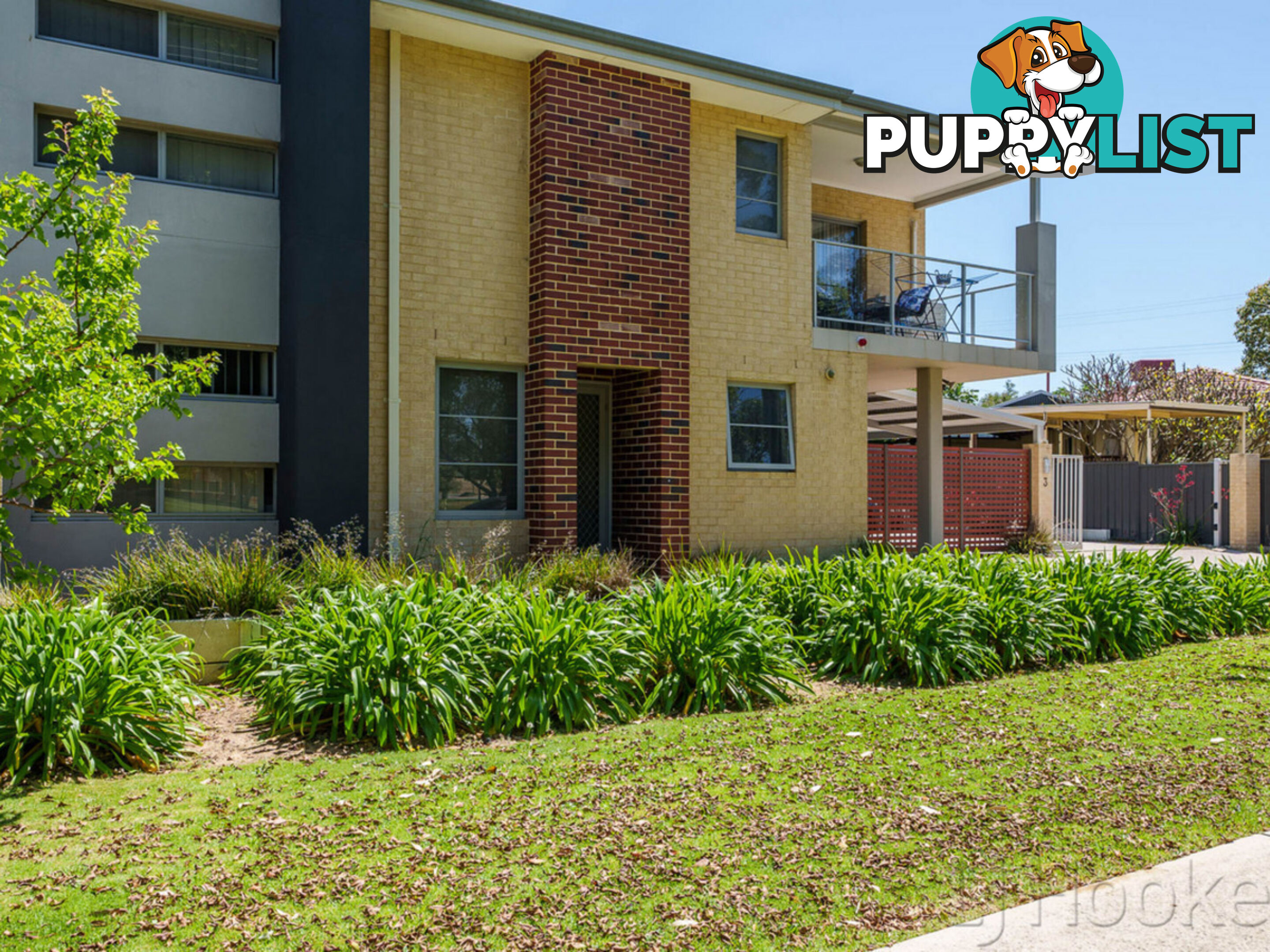 2/3 Packham Road HAMILTON HILL WA 6163