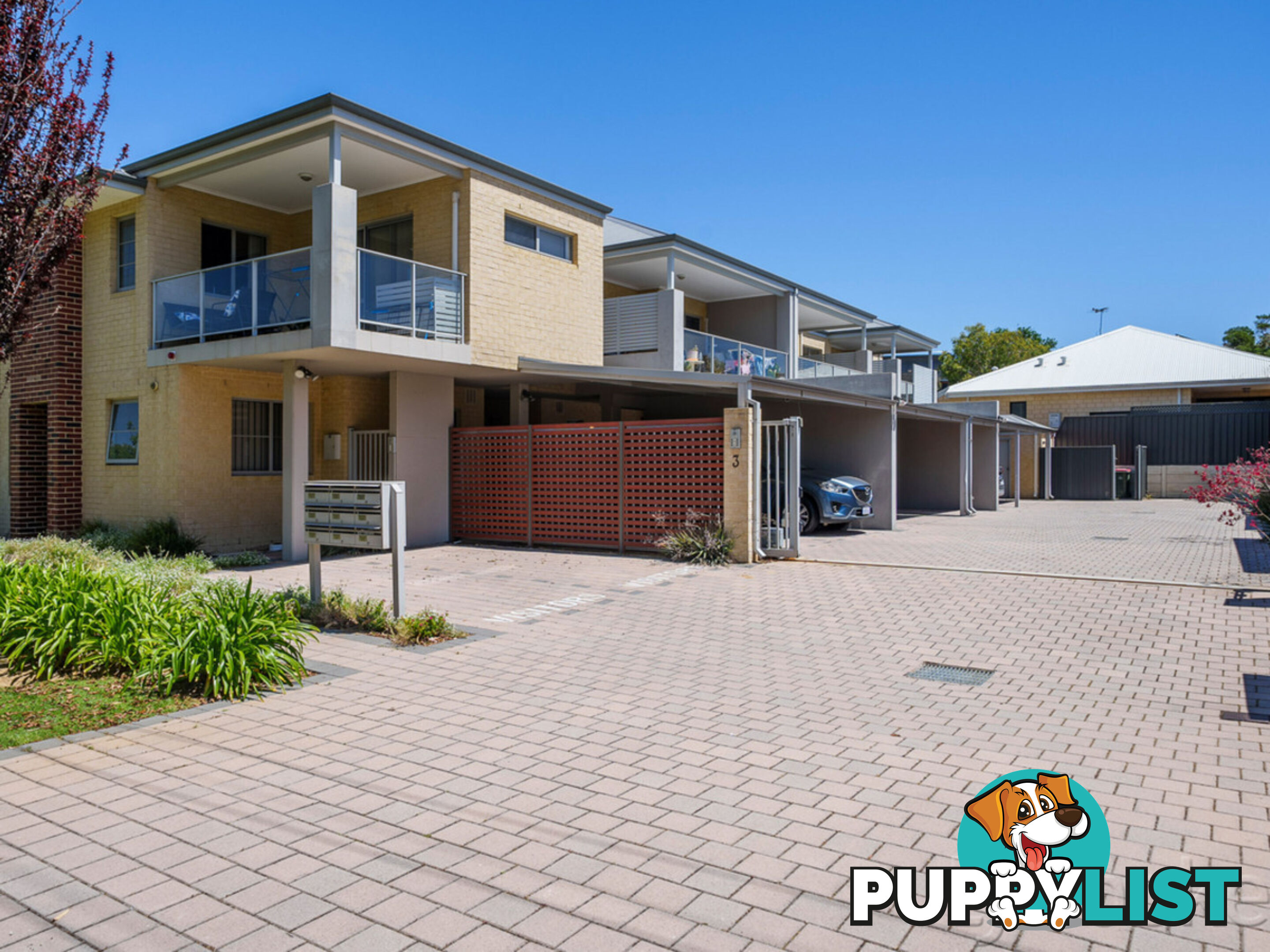 2/3 Packham Road HAMILTON HILL WA 6163