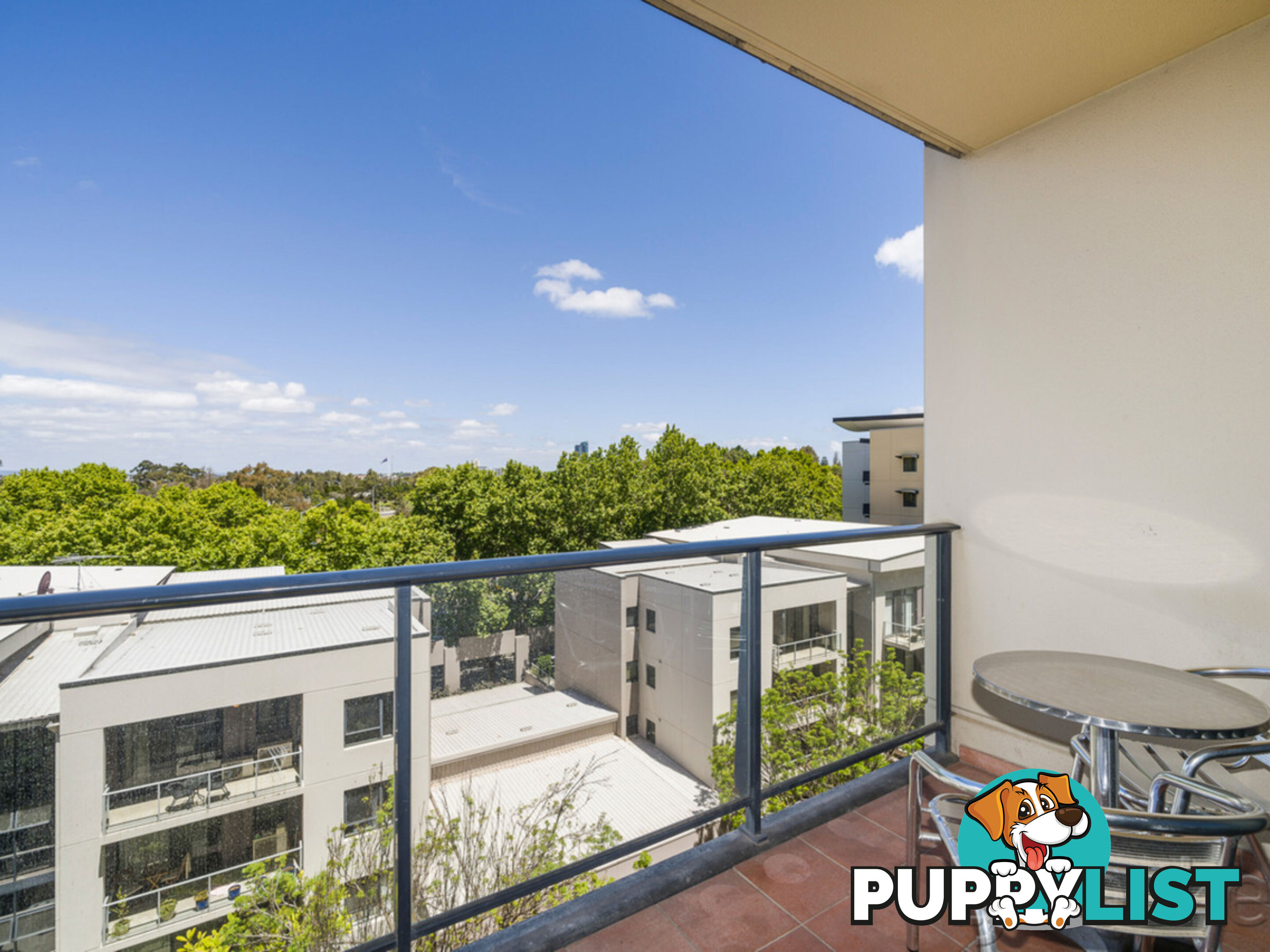 17/122 Mounts Bay Road PERTH WA 6000