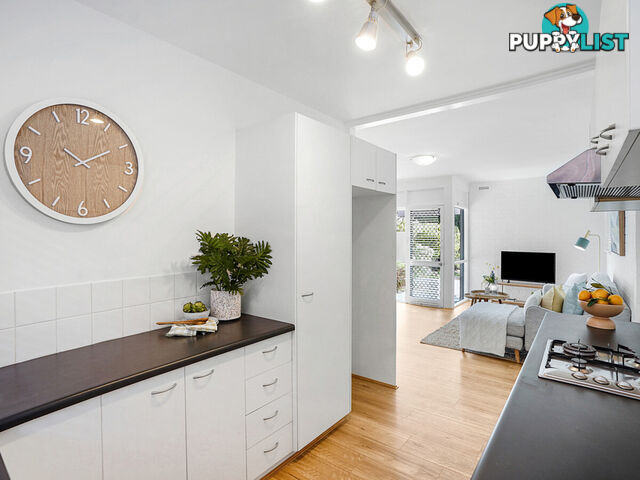 2/582 William Street MOUNT LAWLEY WA 6050