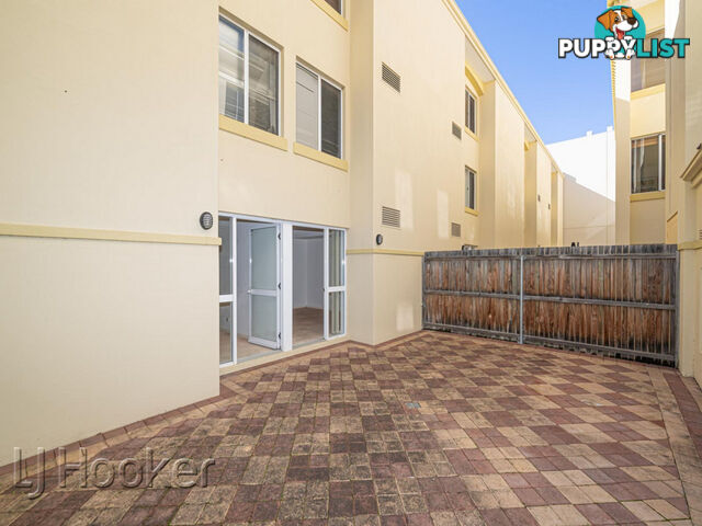 2/27 Eastbrook Terrace EAST PERTH WA 6004