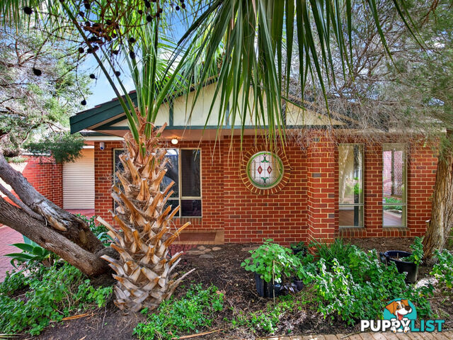 2/219 North Beach Drive TUART HILL WA 6060