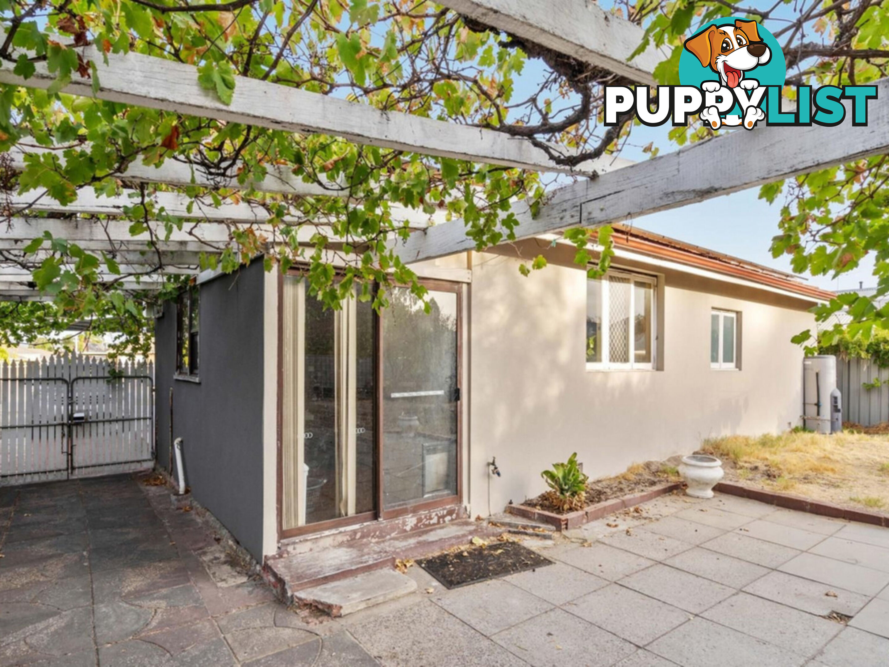 18 Hartfield Street QUEENS PARK WA 6107