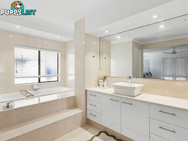 10 Mallorca Avenue HILLARYS WA 6025