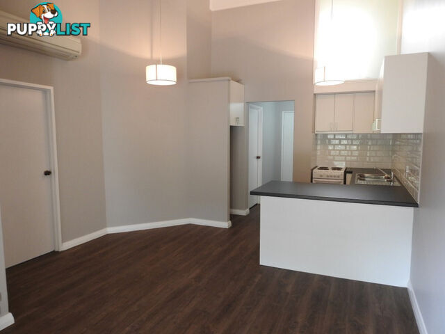 10/150 Coode Street COMO WA 6152
