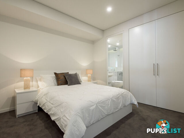 215/2 Moreau Parade EAST PERTH WA 6004