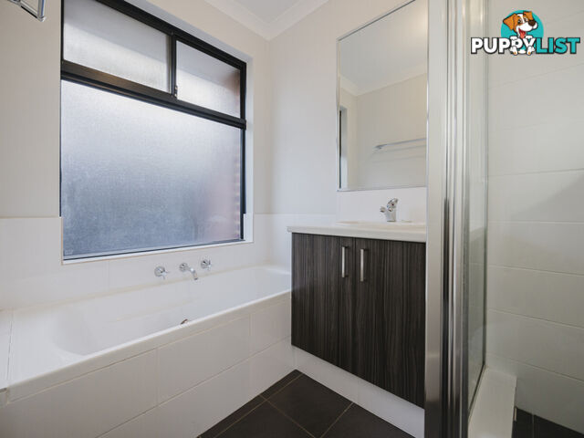 2 Betts Lane ALKIMOS WA 6038