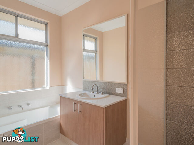 37 Miramar Way PIARA WATERS WA 6112
