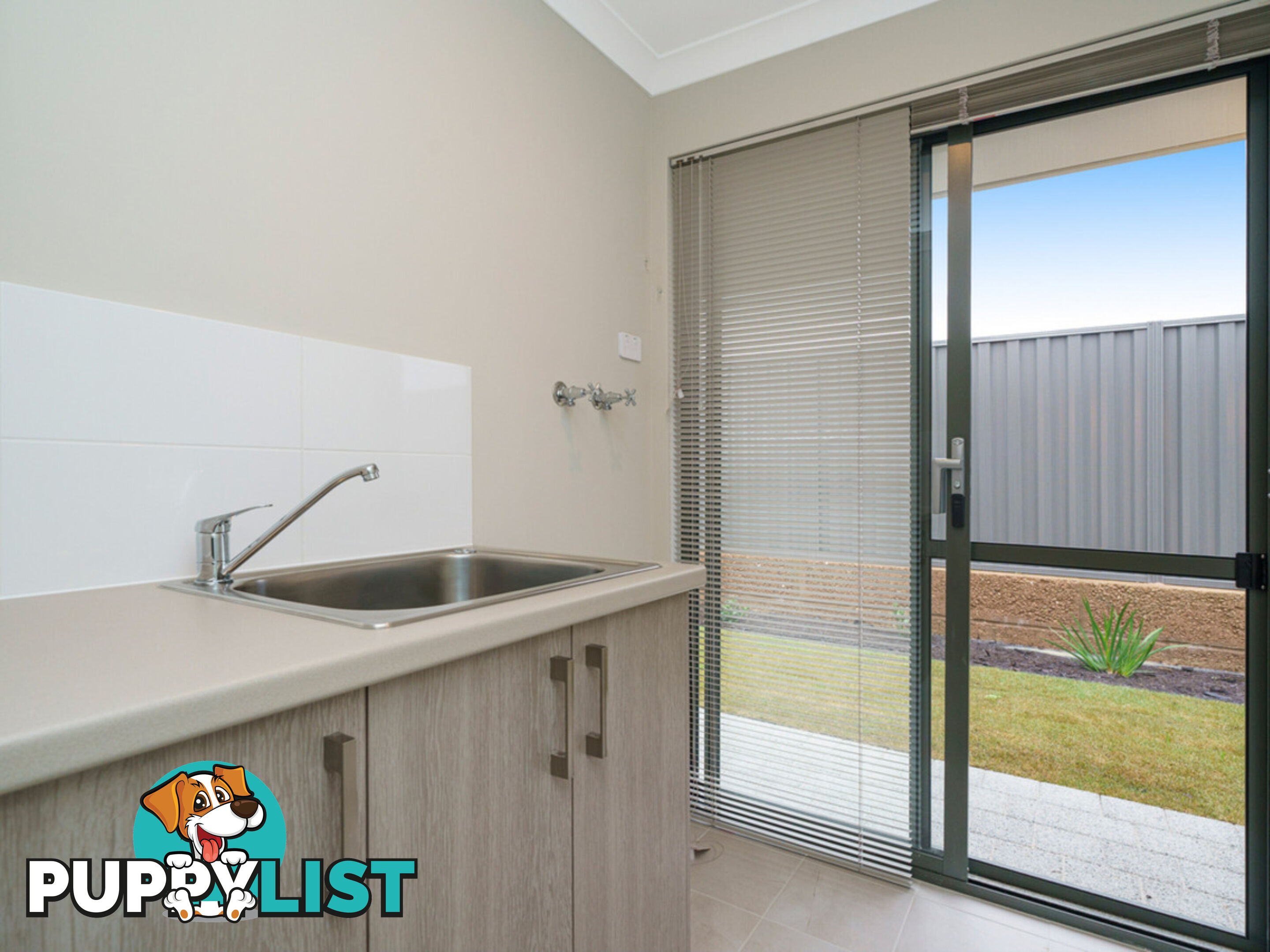 21 Karreen Way SOUTH GUILDFORD WA 6055