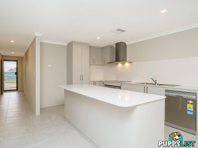 21 Karreen Way SOUTH GUILDFORD WA 6055