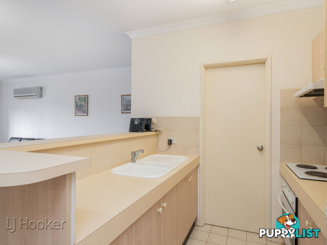 28/11 Regal Place EAST PERTH WA 6004