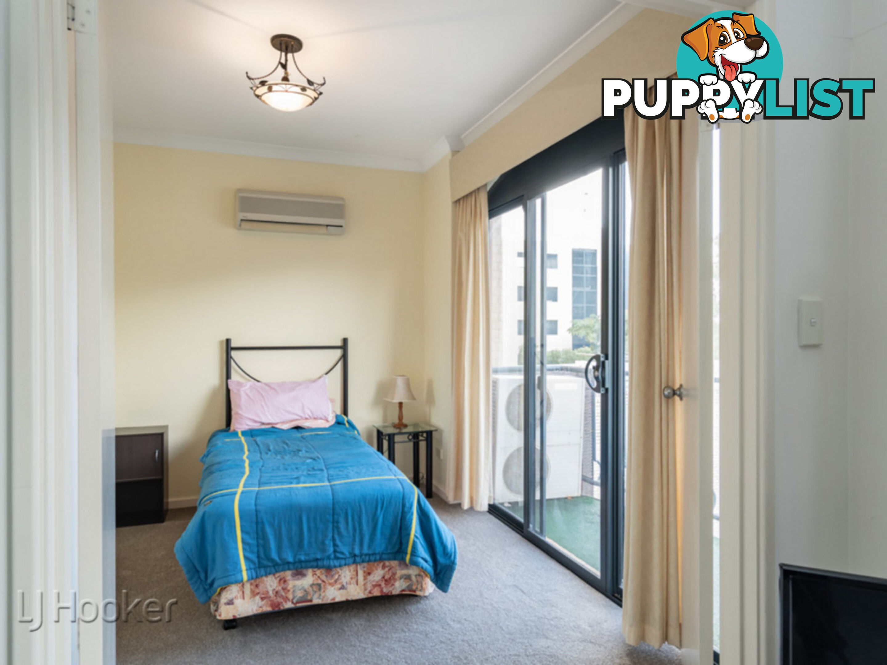 28/11 Regal Place EAST PERTH WA 6004