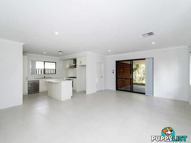33 Woongan Street SOUTHERN RIVER WA 6110