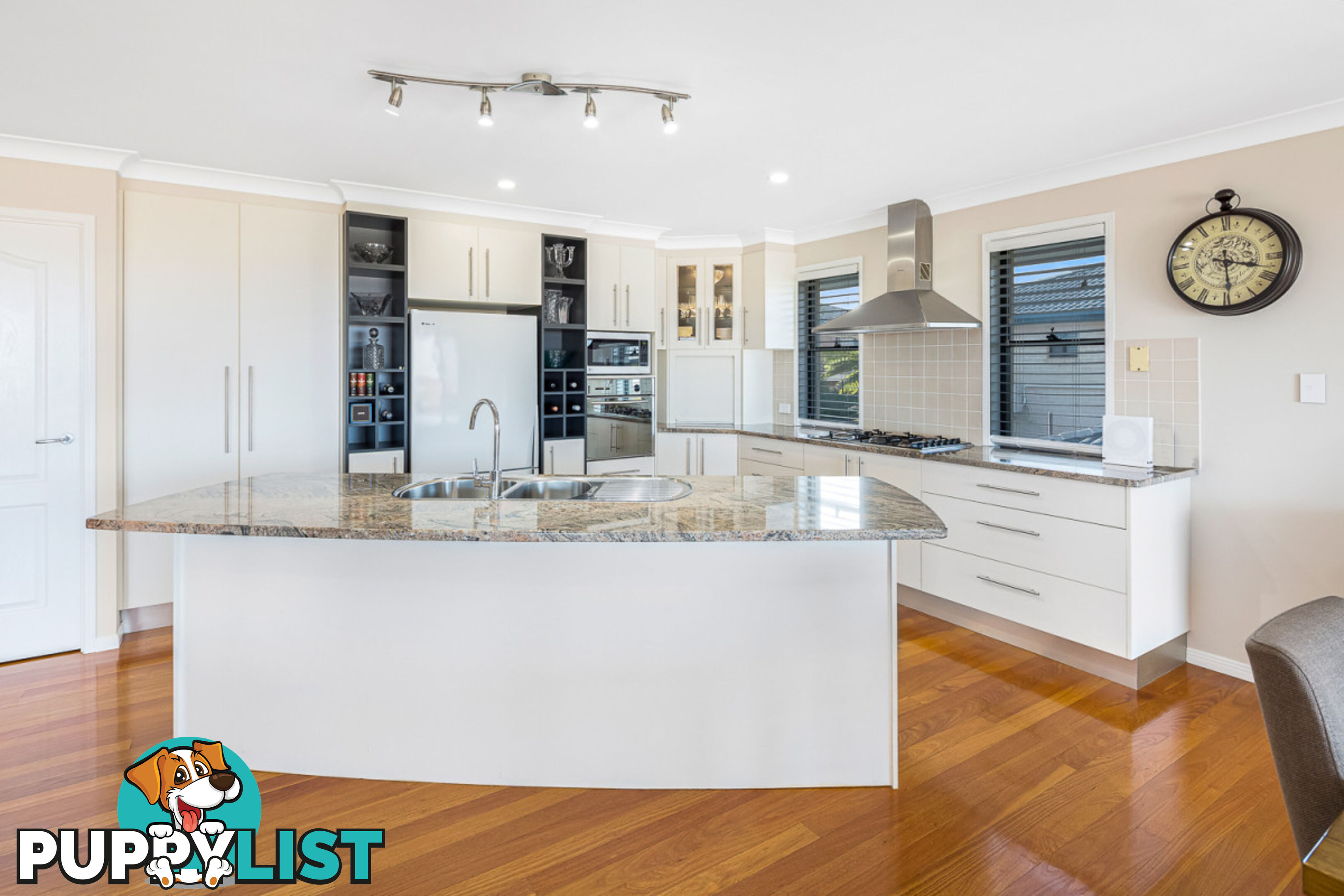 8 Bribie Close REDLAND BAY QLD 4165