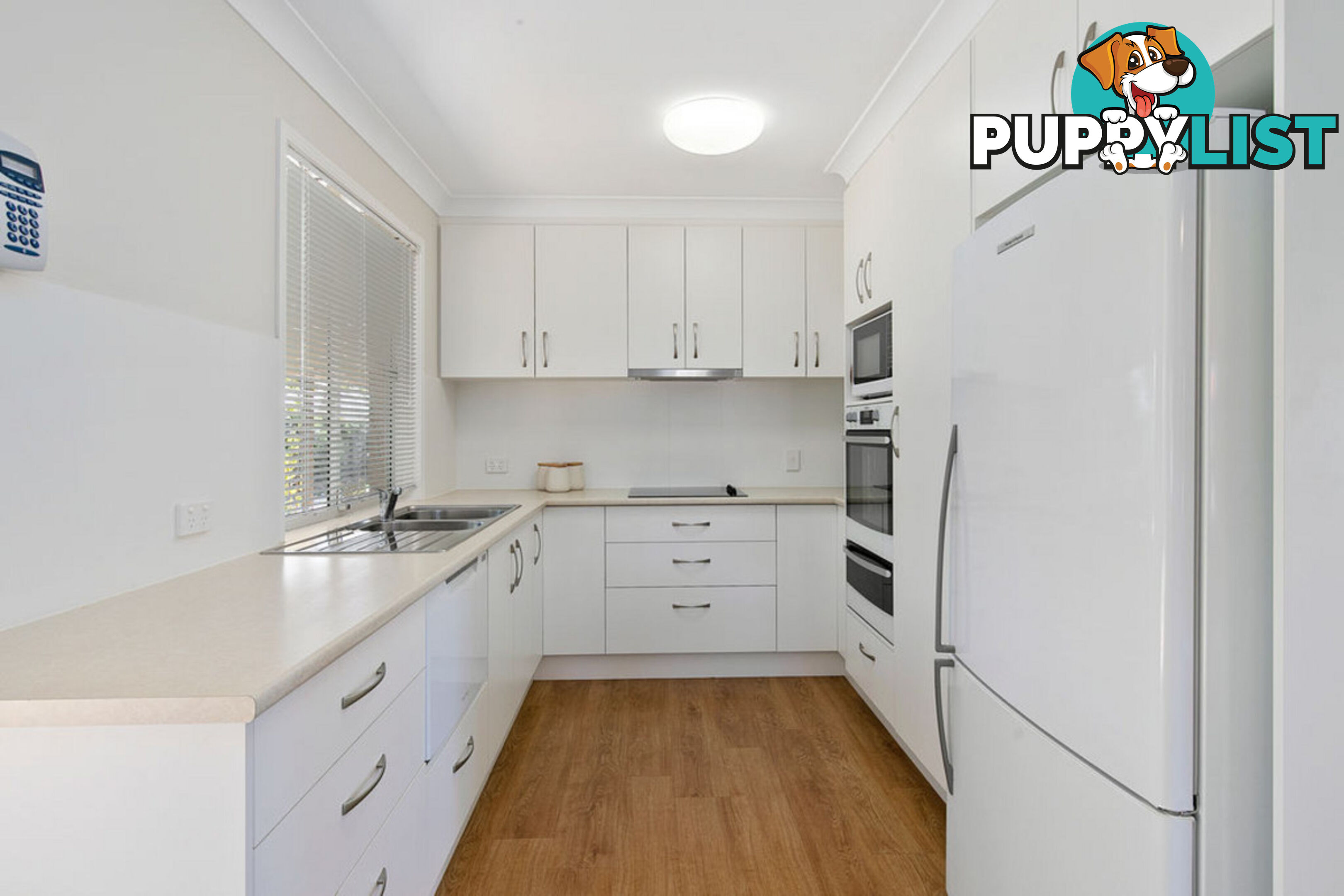 1 Parklands Court VICTORIA POINT QLD 4165