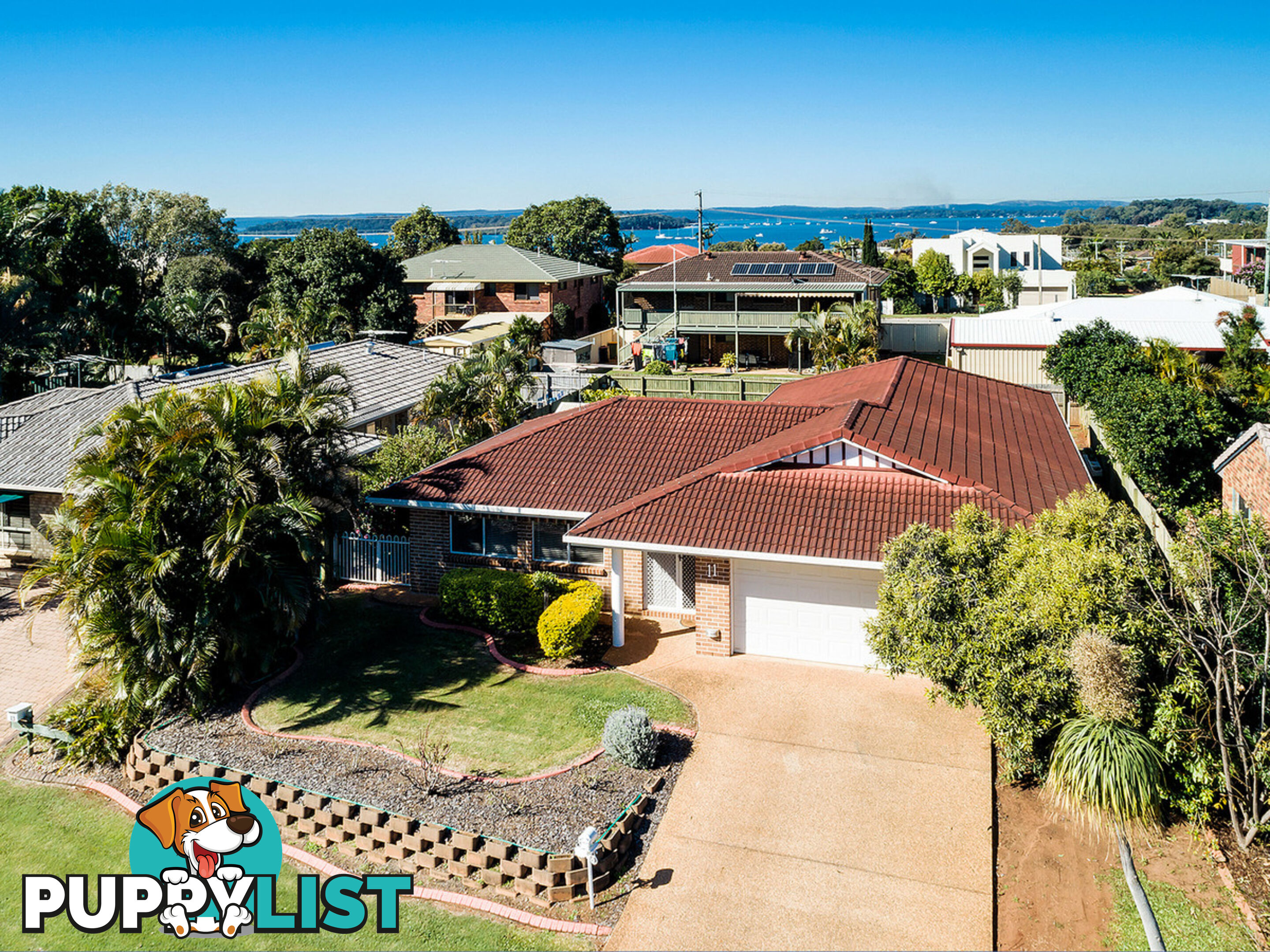 11 Trafalgar Drive VICTORIA POINT QLD 4165