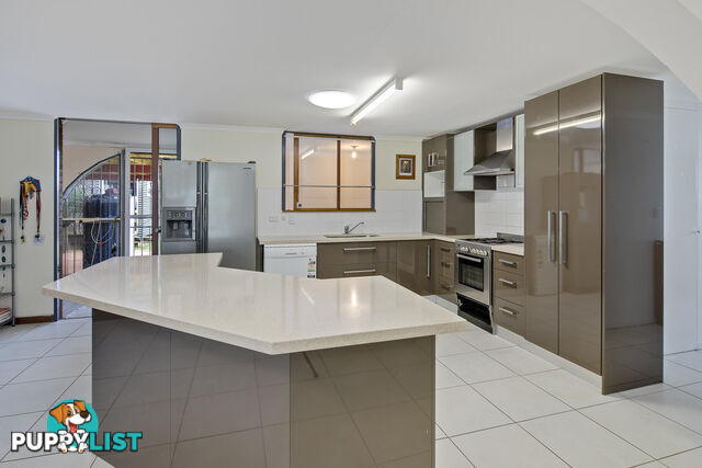 11 Boat Street VICTORIA POINT QLD 4165