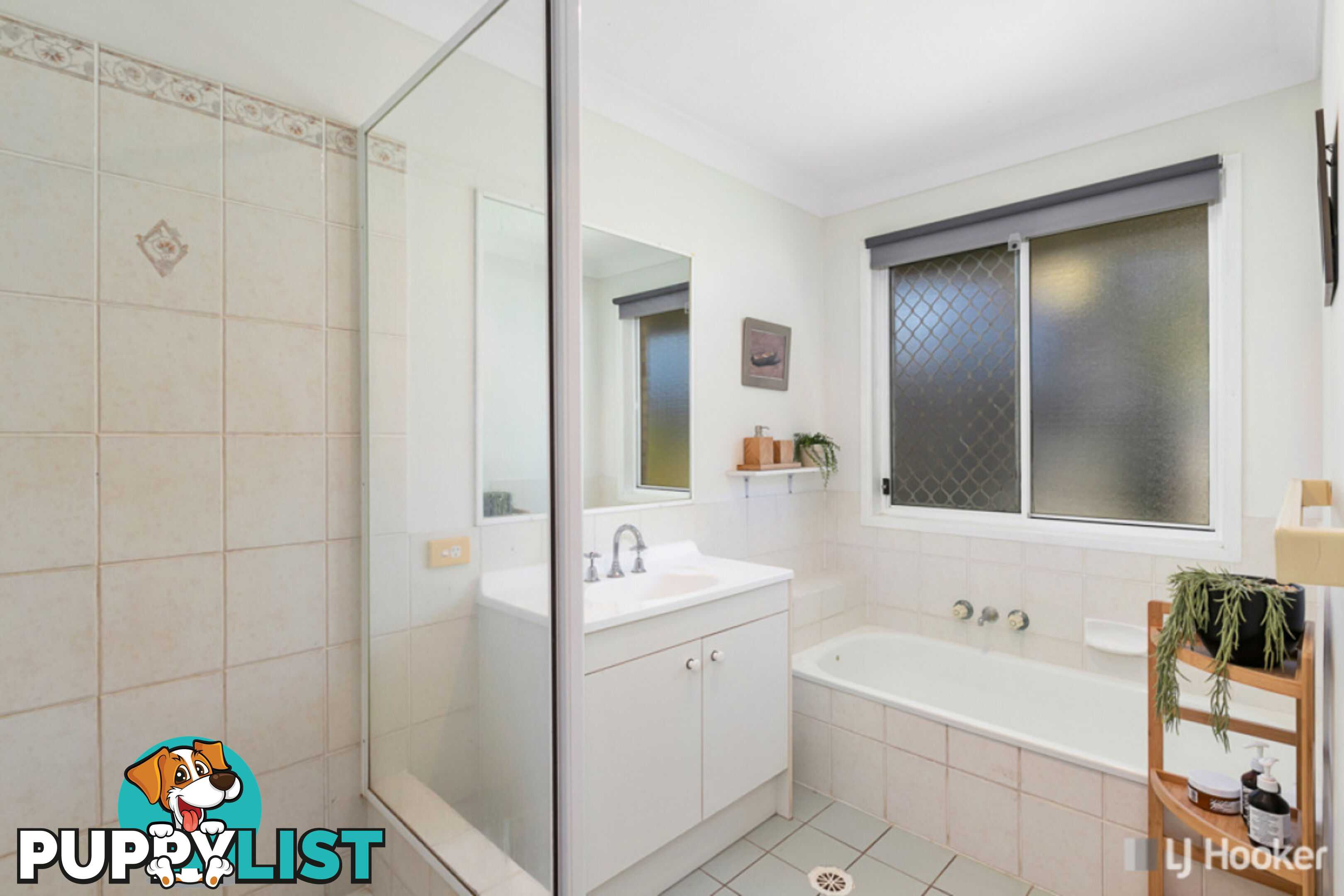 19 Achterberg Place VICTORIA POINT QLD 4165