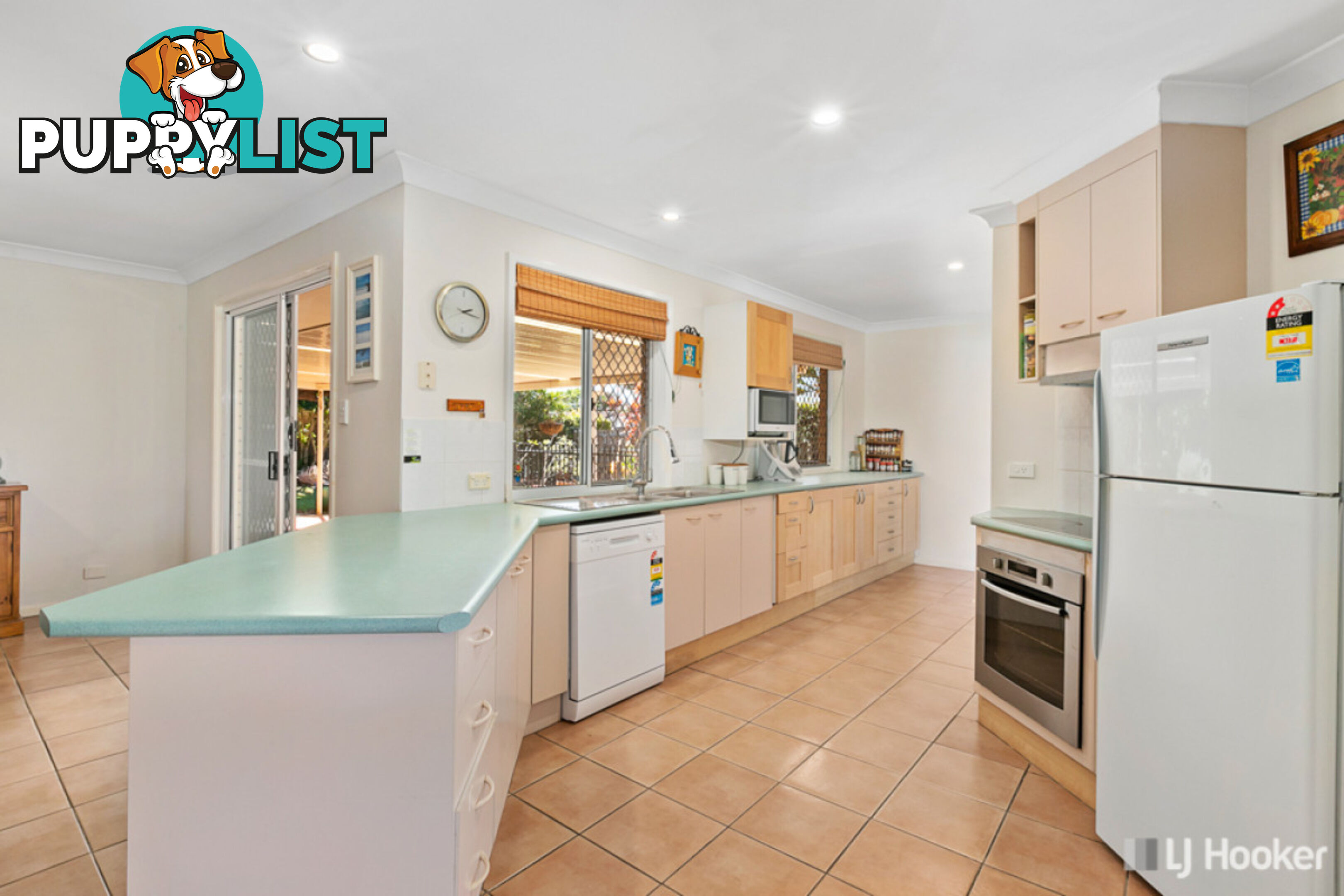 19 Achterberg Place VICTORIA POINT QLD 4165